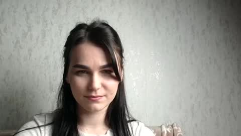 Linda online show from February 16, 7:49 pm