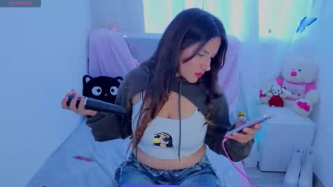 Linda online show from March 21, 10:37 pm