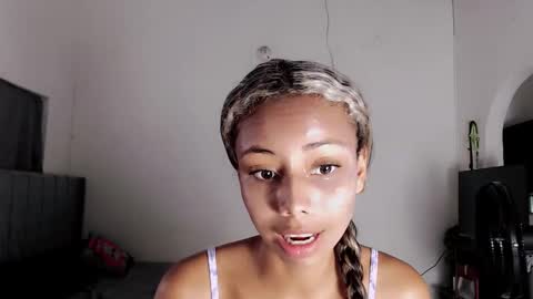 linda brown  online show from March 3, 12:44 pm