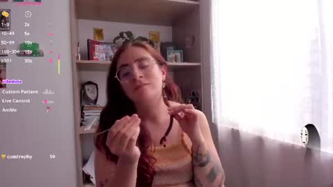 Giggles  online show from July 6, 3:03 pm