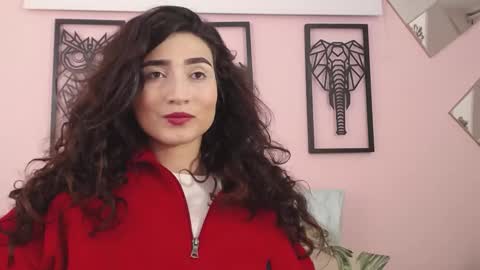 Maria Paula online show from February 23, 1:45 pm