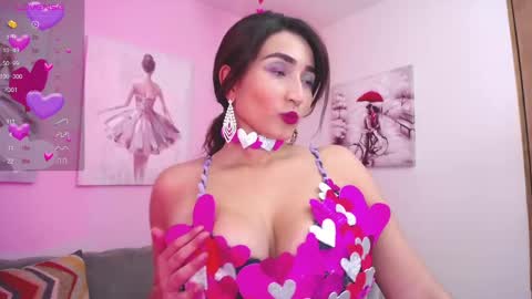 Maria Paula online show from February 14, 12:14 pm