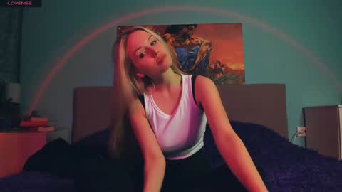 Linda online show from February 1, 8:37 pm