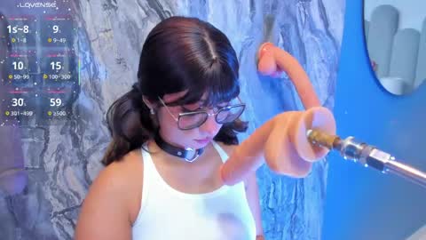linda_sofi__ online show from April 23, 8:44 pm