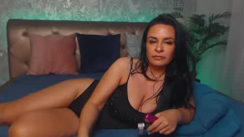 Linda online show from June 23, 1:36 am