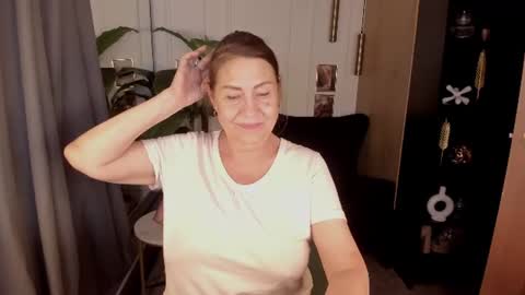 Linda online show from July 28, 4:51 pm