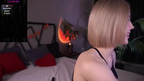 your Linda is back online show from September 10, 4:56 am