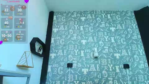  Lindsey  online show from November 7, 12:33 pm