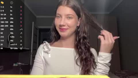 Linda online show from April 23, 3:58 pm