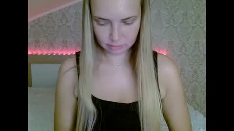 Anna online show from January 2, 4:24 pm