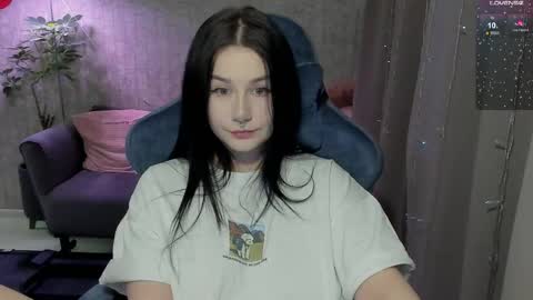 Lina online show from April 22, 11:18 am