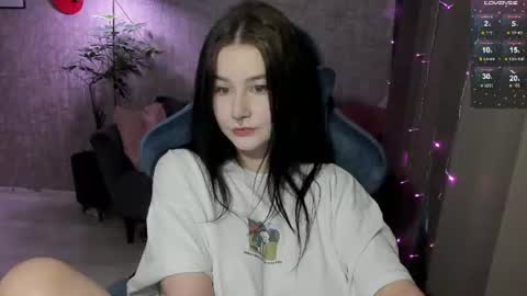 Lina online show from July 2, 5:35 am