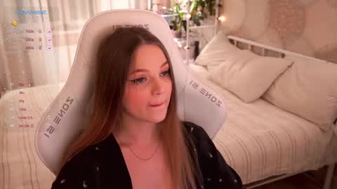 linesssssa online show from February 19, 7:27 pm