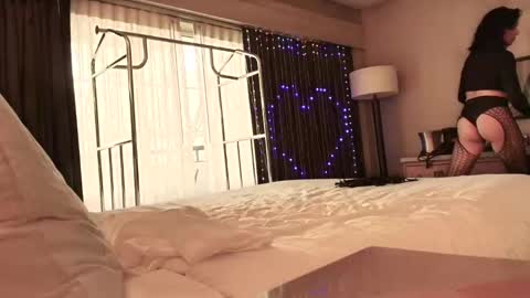 linuxgirlsudosu online show from November 23, 3:03 pm