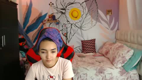 LinzyBaner online show from January 23, 12:57 am