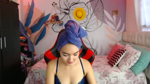 LinzyBaner online show from January 14, 10:23 pm