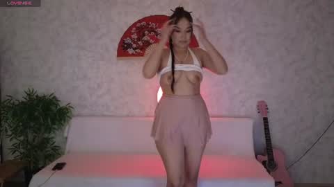 Liora online show from July 24, 6:00 am