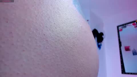 lips_sarasofia online show from February 15, 5:19 am