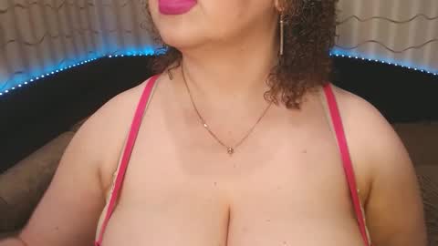 LIpsAddiction online show from April 8, 1:57 pm