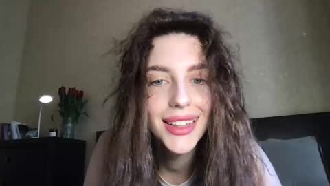 lipsylolly online show from March 9, 8:50 am