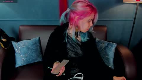 hello Ill be waiting for you during these hours tue 10am-5pm wed 3am-5pm thu 3am-5pm fri 3am-10am sat 10am-5pm sun 3am-1GMT online show from January 14, 9:58 am