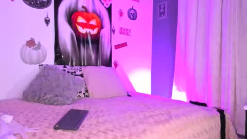 liry online show from November 1, 3:32 am