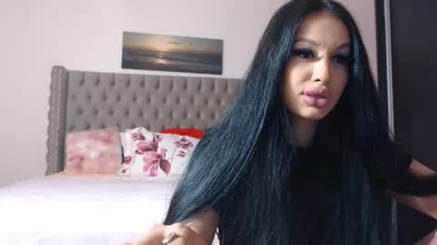 Lisa online show from April 15, 7:58 pm