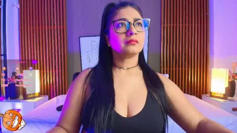 Snapshot of lisa_casper chatting on October 21, 7:51 pm Lisa online show from October 21, 7:51 pm