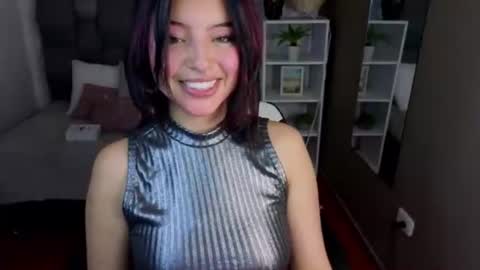 lisa dolly nyx online show from July 5, 5:35 am