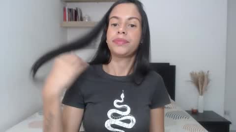 Lisa Santos online show from February 13, 2:20 pm