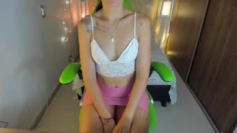 Lisa  online show from October 6, 12:11 pm