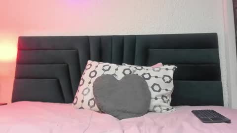 lisa white  online show from February 26, 5:06 am