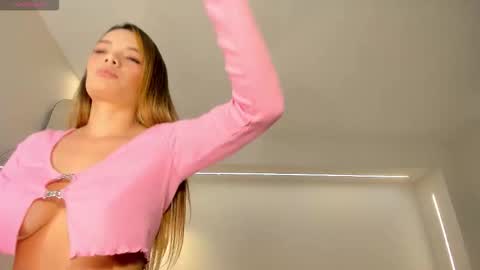 Lisa  Flowers online show from February 2, 11:31 am