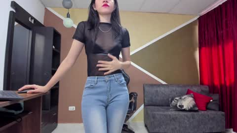 Snapshot of lisagray_1 chatting on January 12, 8:03 pm Lisa Gray Independent Model online show from January 12, 8:03 pm