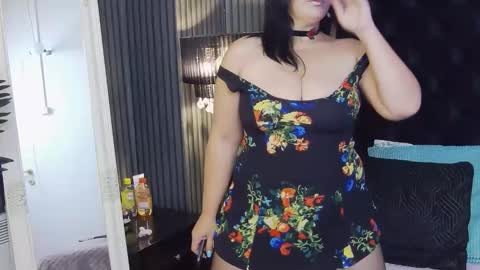Snapshot of lisamaze chatting on September 23, 6:50 pm SofiaHanson online show from September 23, 6:50 pm