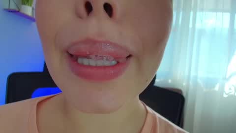 Lisbet online show from March 8, 2:27 pm