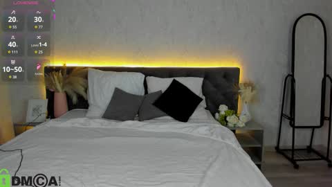 Lissa online show from March 2, 9:16 am