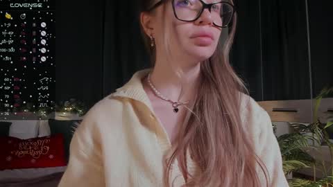 lissa_rose online show from December 23, 10:10 am