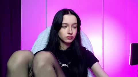 Snapshot of lissaelison chatting on October 2, 2:00 pm lissaelison online show from October 2, 2:00 pm