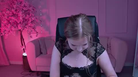Lissa Telor online show from July 28, 2:13 pm