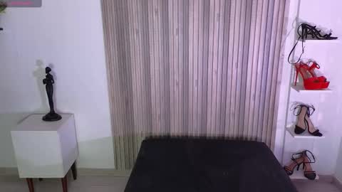 Snapshot of lissawild_ chatting on October 7, 10:03 pm ss  online show from October 7, 10:03 pm