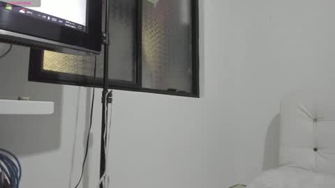 Snapshot of lisvandre chatting on January 24, 7:07 pm Lis online show from January 24, 7:07 pm