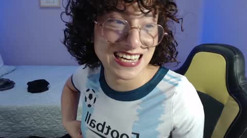Snapshot of little__amy_ chatting on January 26, 8:45 pm  AMY  online show from January 26, 8:45 pm