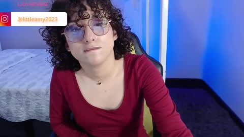 Snapshot of little__amy_ chatting on February 10, 9:47 pm  AMY  online show from February 10, 9:47 pm