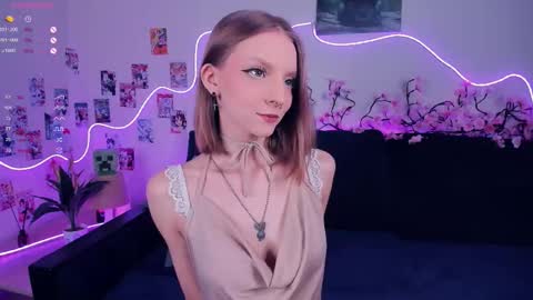 Bella online show from November 25, 7:43 am