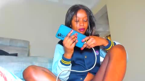 Snapshot of little_africa chatting on February 15, 9:27 am little_africa online show from February 15, 9:27 am