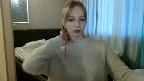 Snapshot of little_mariaa chatting on September 27, 11:17 am Maria online show from September 27, 11:17 am