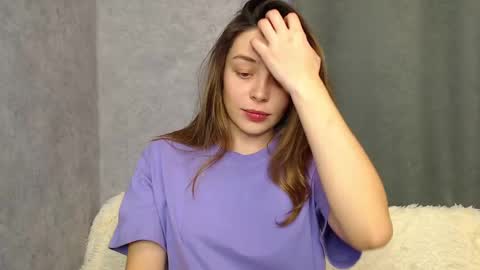 Snapshot of little_mia__ chatting on December 2, 8:09 pm Mia Im online every day 1530 PM in New York 2030 PM in London online show from December 2, 8:09 pm