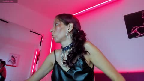 Little Nauughty2 online show from February 2, 3:28 pm