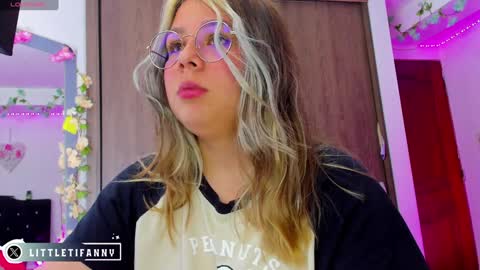 Snapshot of little_tifanny82 chatting on January 13, 3:58 pm Tifanny online show from January 13, 3:58 pm